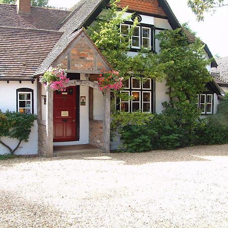 West Lodge Hotel Aylesbury  Eksteriør bilde